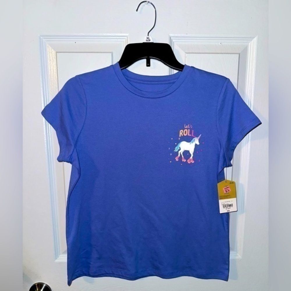 Girls XL Purple t-shirt w/Unicorn on Skates - NWT
